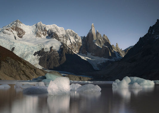 Cerro Torre y su laguna