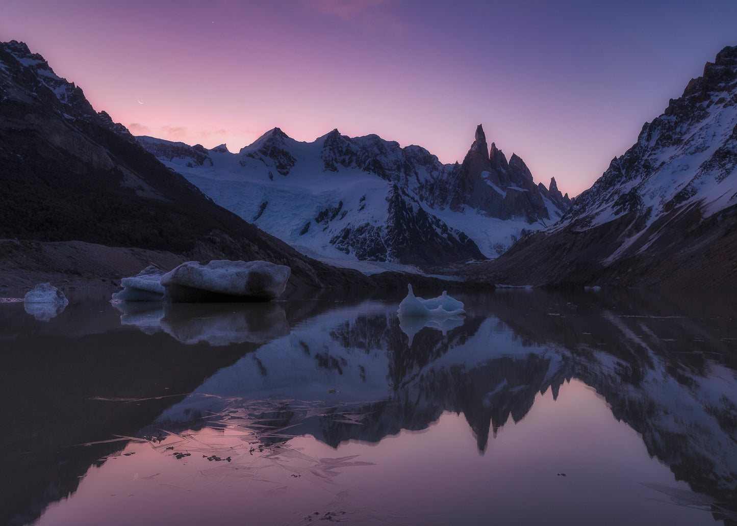 Cerro Torre al atardecer